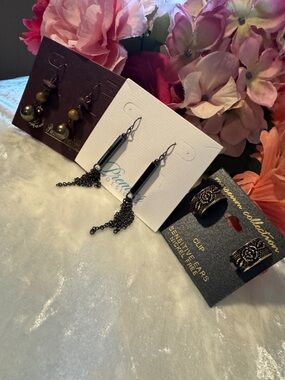 Bundle of 3 pair of earrings #8